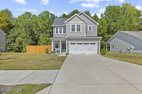 150 Broadleaf Dr, Jacksonville, NC 28546