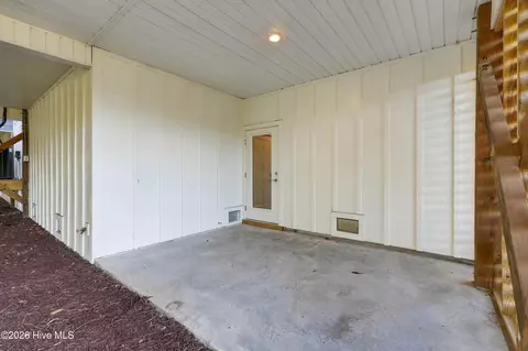 Exterior - 52 Pier View Ct, Hampstead, NC 28443 photo 8 of 8