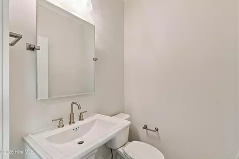 Bath - 52 Pier View Ct, Hampstead, NC 28443 photo 1 of 8