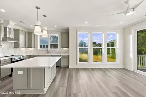 Kitchen - 52 Pier View Ct, Hampstead, NC 28443 photo 1 of 7