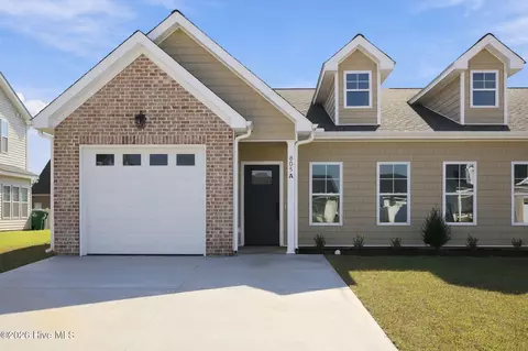 805 Sarah Rebecca Dr #A, Greenville, NC 27834
