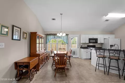 Dining - 208 Full Circle Dr, Evans, GA 30809 photo 1 of 2