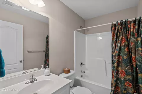 Bath - 208 Full Circle Dr, Evans, GA 30809 photo 3 of 3