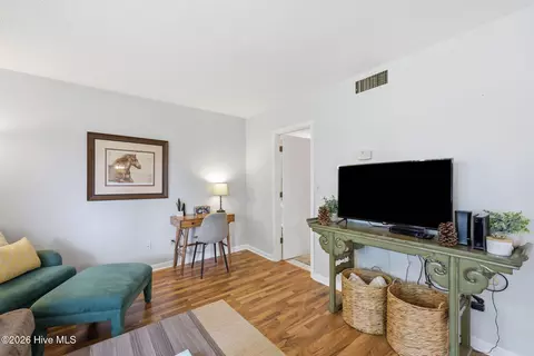 Living - 10 Pine Tree Rd # 211, Pinehurst, NC 28374 photo 2 of 3