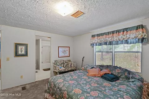 Bedroom - 135 Hood Dr, Modoc, SC 29838 photo 2 of 3