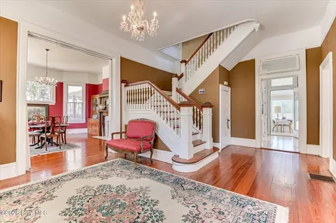 Entry Way - 1108 Hickman Rd, Augusta, GA 30904 photo 3 of 8