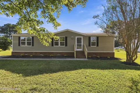 104 Tiff Ln, Elizabeth City, NC 27909