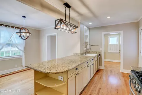 Kitchen - 3011 Fox Spring Rd, Augusta, GA 30909 photo 4 of 8