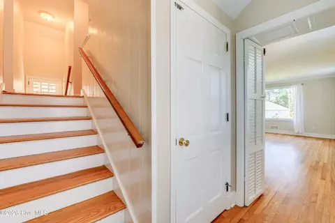 Entry Way - 3011 Fox Spring Rd, Augusta, GA 30909 photo 5 of 11