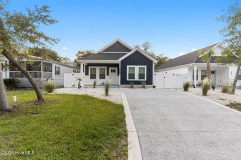219 NE 75th St, Oak Island, NC 28465