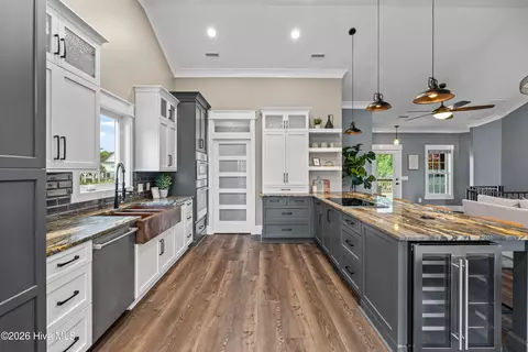 Kitchen - 1017 Mallard Bay Rd, Hampstead, NC 28443 photo 3 of 7