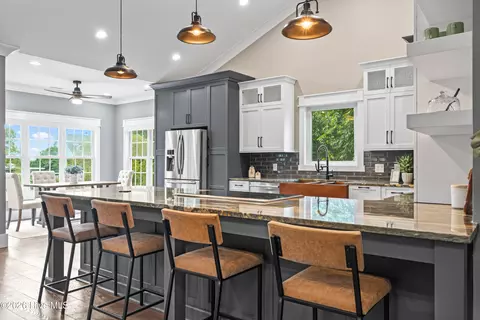 Kitchen - 1017 Mallard Bay Rd, Hampstead, NC 28443 photo 2 of 7
