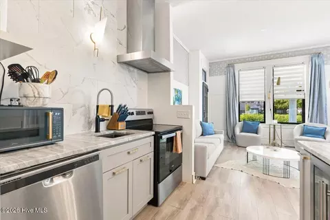 Kitchen - 227 Greene St, Augusta, GA 30901 photo 3 of 6