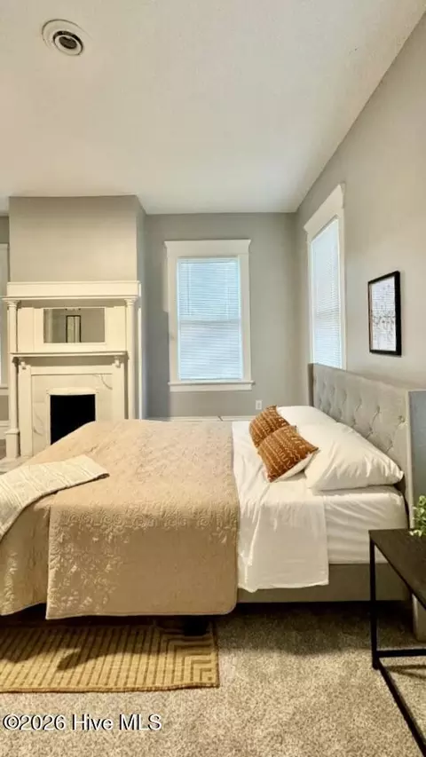 Bedroom - 227 Greene St, Augusta, GA 30901 photo 5 of 10