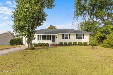 113 Cardinal Rd, Jacksonville, NC 28546