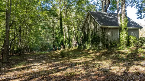 Exterior - 1285 Bear Grass Rd, Williamston, NC 27892 photo 12 of 19