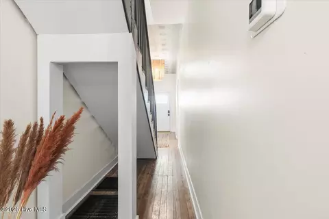 Entry Way - 1118 Dantignac St, Augusta, GA 30901 photo 4 of 8