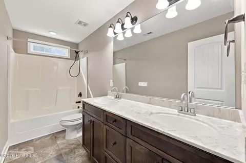 Bath - 402 Kinroff Dr, Hubert, NC 28539 photo 1 of 4