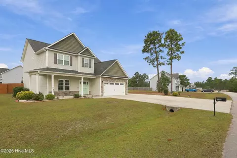 Exterior - 402 Kinroff Dr, Hubert, NC 28539 photo 3 of 8