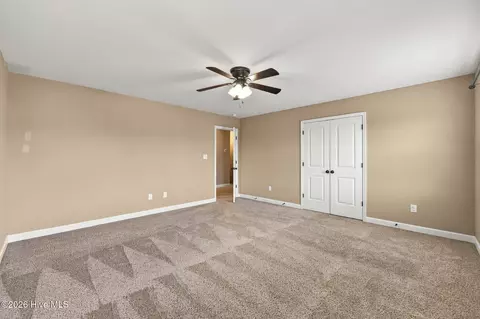 Bedroom - 402 Kinroff Dr, Hubert, NC 28539 photo 1 of 3