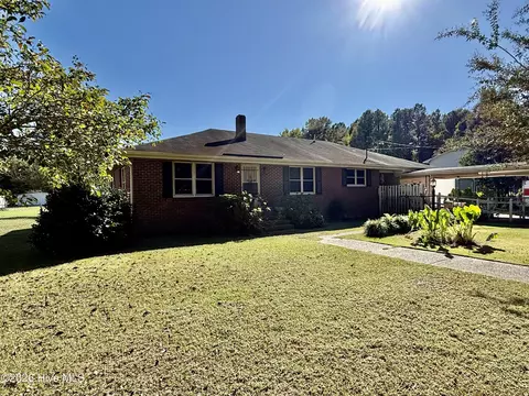 49 Oakmont Rd, Plymouth, NC 27962