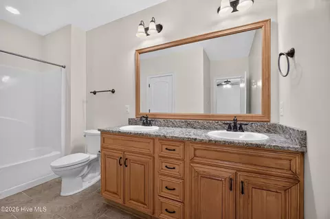 Bath - 4036 Dewaal St, Evans, GA 30809 photo 5 of 5