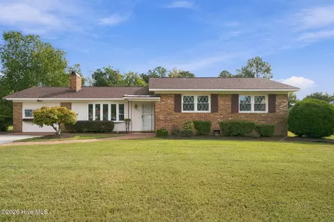 205 Brookfield Dr, Wilmington, NC 28405