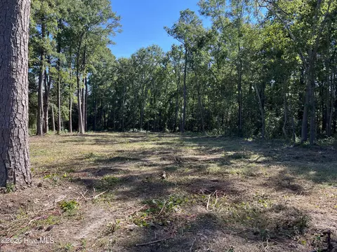 2 N Gill St, Laurinburg, NC 28352