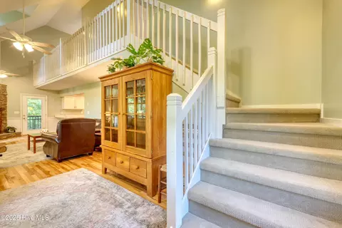 Entry Way - 40 Rebekah Trce, Murphy, NC 28906 photo 2 of 4