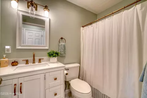 Bath - 40 Rebekah Trce, Murphy, NC 28906 photo 1 of 3