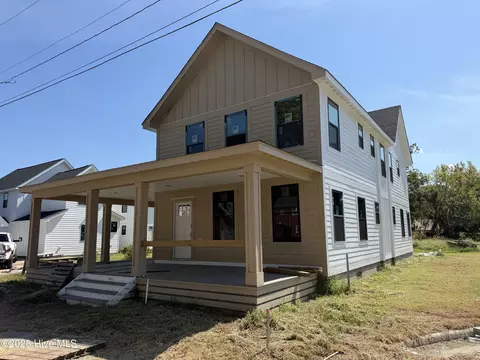 105 Bell St, Elizabeth City, NC 27909