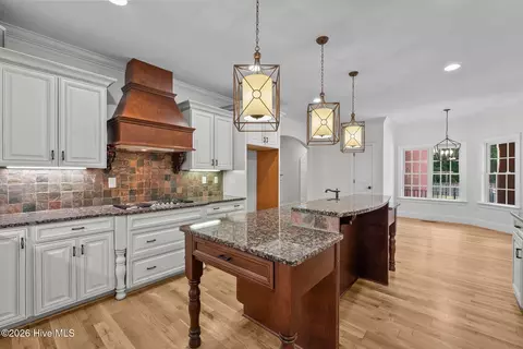 Kitchen - 645 Emerald Xing, Evans, GA 30809 photo 4 of 5