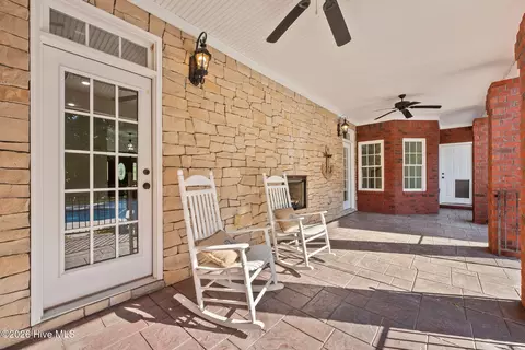 Exterior - 645 Emerald Xing, Evans, GA 30809 photo 12 of 15