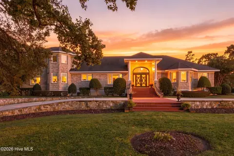 137 Trombay Dr, Wilmington, NC 28412