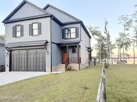 56 Sunrise Cv, Elizabethtown, NC 28337