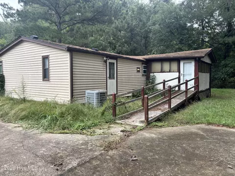213 S Railroad St, Whitakers, NC 27891 photo 4