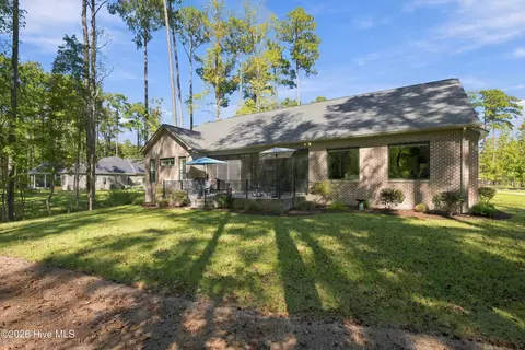 Exterior - 4557 Moss Bnd, New Bern, NC 28562 photo 9 of 11