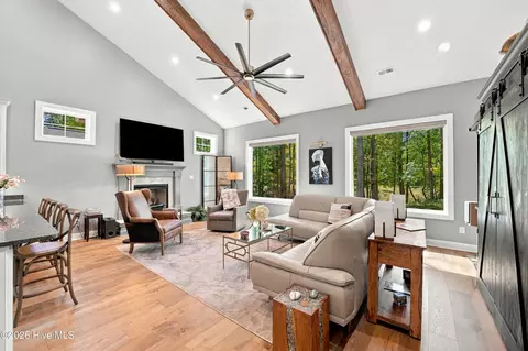 Living - 4557 Moss Bnd, New Bern, NC 28562 photo 1 of 1