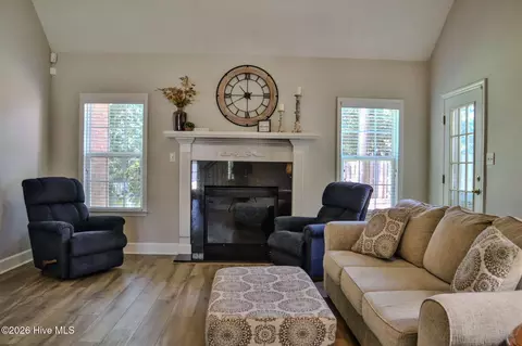 Living - 602 Rutledge Way, Evans, GA 30809 photo 2 of 2
