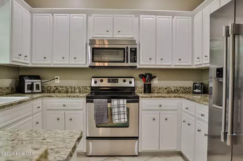 Kitchen - 602 Rutledge Way, Evans, GA 30809 photo 4 of 4