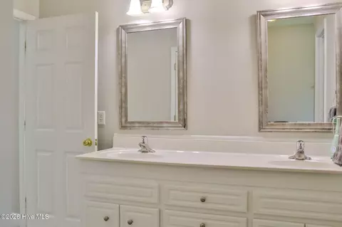 Bath - 602 Rutledge Way, Evans, GA 30809 photo 4 of 11
