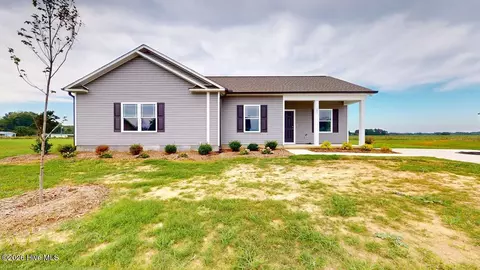 105 Berkeley Pl, Pikeville, NC 27863