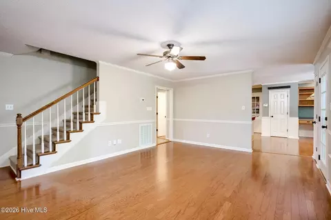 Living - 4100 Quinn Dr, Evans, GA 30809 photo 4 of 6