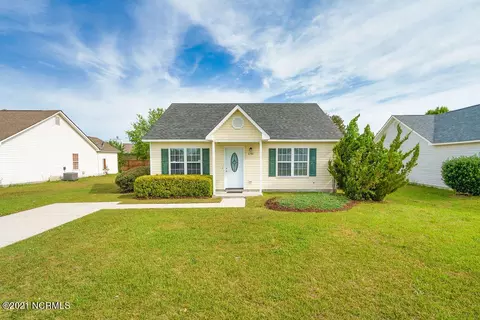 6701 Alamosa Dr, Wilmington, NC 28411