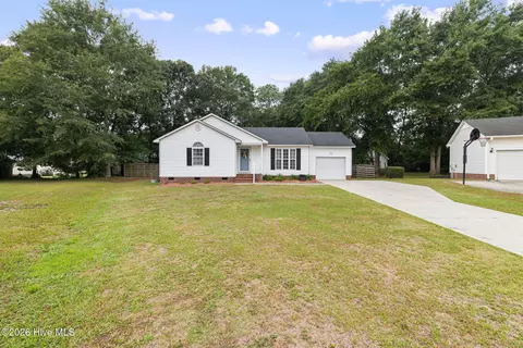 2523 Wesleyan Ct, La Grange, NC 28551