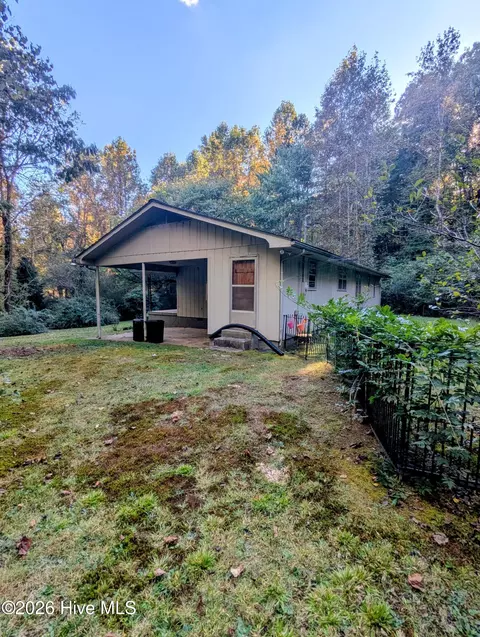 Exterior - 1226 Reservoir Rd, Murphy, NC 28906 photo 7 of 12