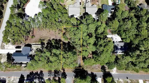 31 S Greensboro Rd, Southport, NC 28461