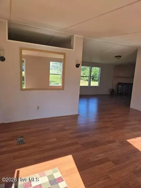 Living - 1167 Shawnee Ln, Stapleton, GA 30823 photo 1 of 2