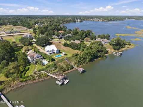 View/Area - 5 Ballast Point Rd, Hampstead, NC 28443 photo 7 of 8