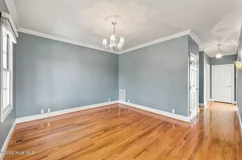 Living - 5 Ballast Point Rd, Hampstead, NC 28443 photo 7 of 7
